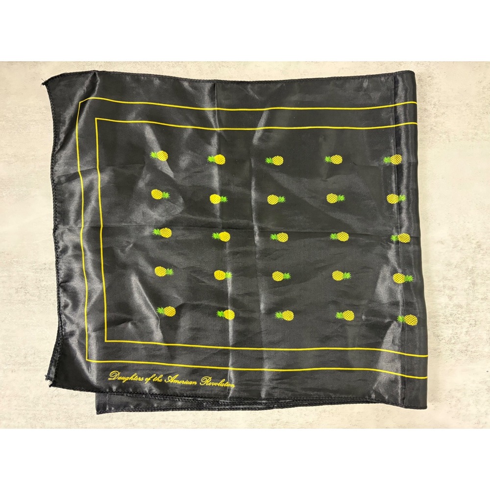 Daughters of the American Revolution DAR Pineapple Scarf Black Yellow 12x54"